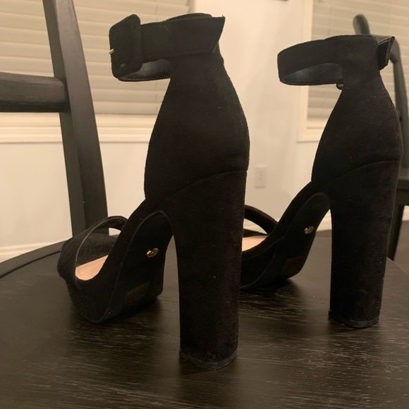 Nasty gal black suede platform heels - Picture 3 of 3